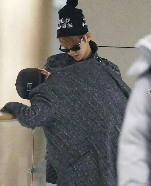 吃瓜君世勋,揭秘娱乐圈背后的瓜田秘闻