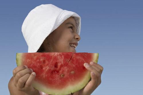 吃瓜季节说说搞笑,盘点那些让人捧腹大笑的瓜界趣事