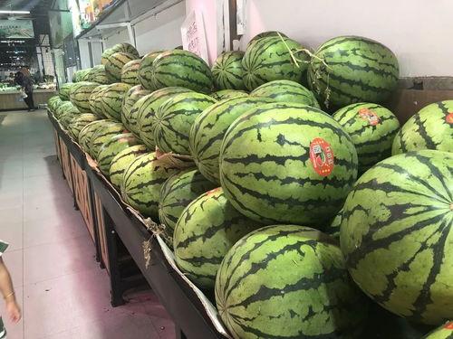 瑞丽大量吃瓜,揭秘海量瓜果背后的故事