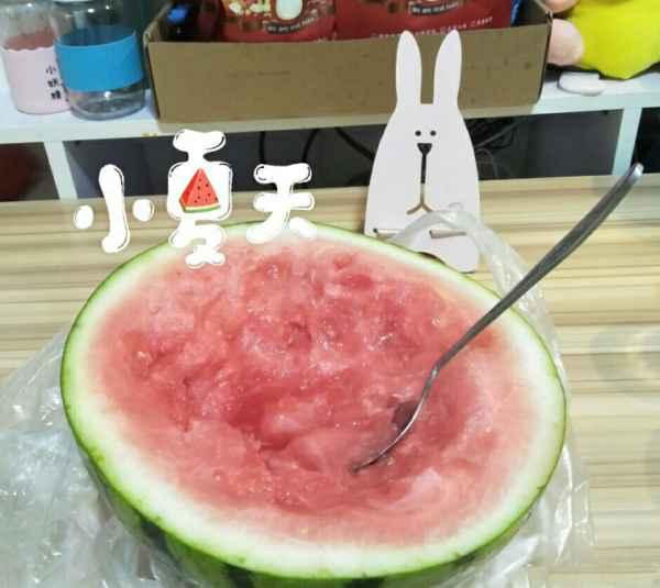 吃瓜季节说说搞笑