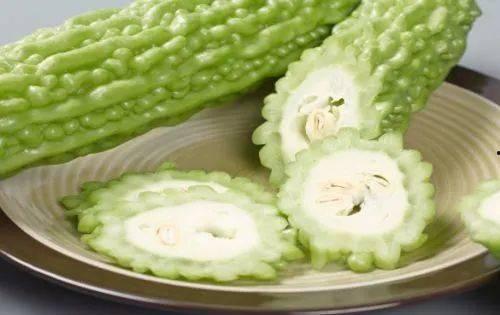 凉瓜过夜怎么吃,美味不浪费，营养更丰富