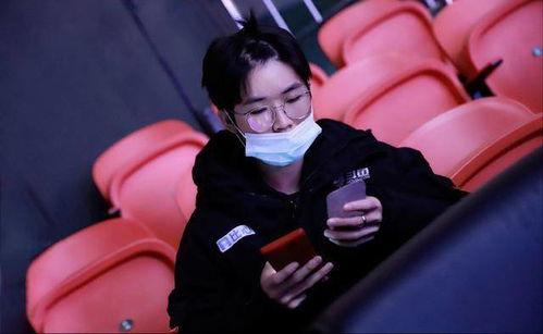 AG吵架轩染吃瓜,吃瓜群众热议不断