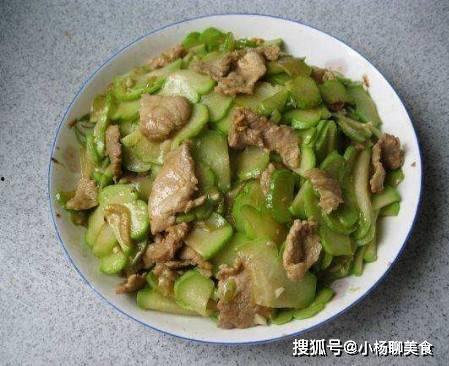 佛手瓜拌菜吃用炒水吗,炒水还是凉拌，营养美味两相宜